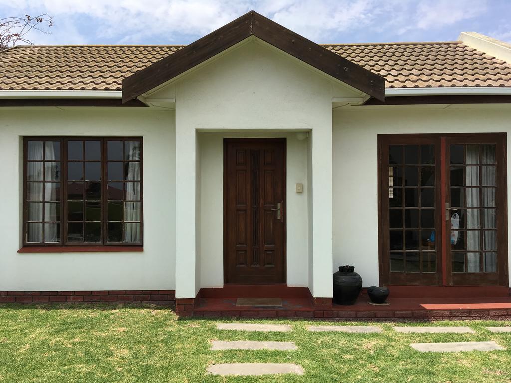 Hartz Flat Apartment Swakopmund Bagian luar foto
